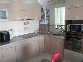 Apartament de vânzare 3 camere, în Cluj-Napoca, zona Marasti