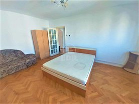Apartament de vânzare 3 camere, în Cluj-Napoca, zona Central