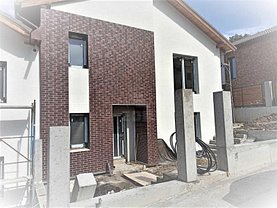 Casa 4 camere în Dezmir