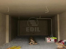 Vânzare spaţiu comercial