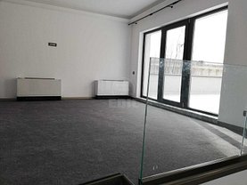 Vânzare spaţiu comercial