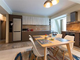 Apartament de închiriat 2 camere, în Braşov, zona Central