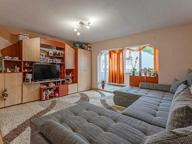 Apartament de vânzare 3 camere, în Braşov, zona Noua