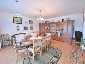 Casa de vânzare 4 camere, în Tarlungeni, zona Central