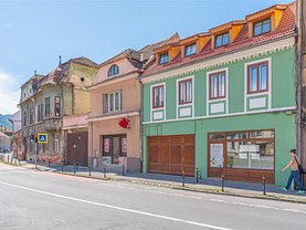 Casa de închiriat 11 camere, în Braşov, zona Central