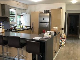 Apartament de vânzare 3 camere, în Bucureşti, zona Floreasca