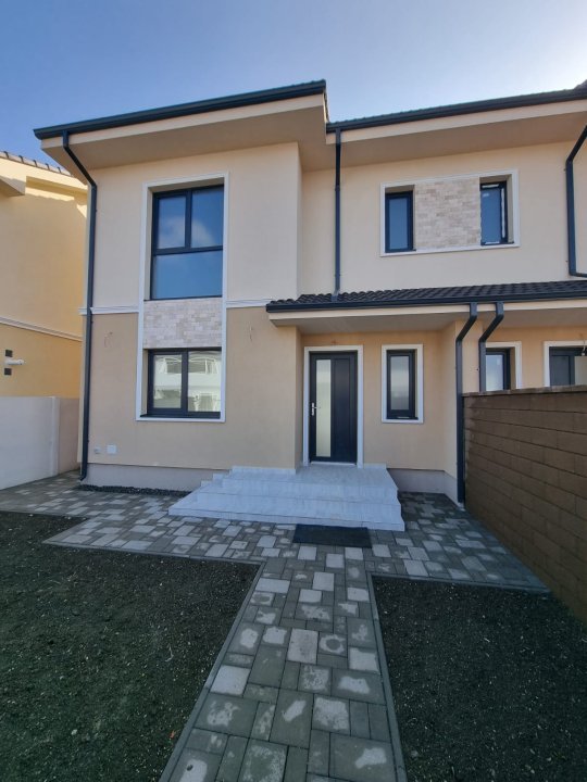 Duplex de vanzare, Mosnita Veche, zona Serena 3 casa/vila cu 3 camere