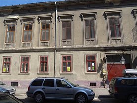 Închiriere spaţiu comercial