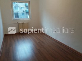 Apartament de vânzare 4 camere în Oradea, Central