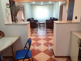 Apartament de închiriat 4 camere, în Oradea, zona Nufărul