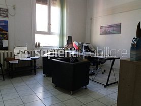 Închiriere spaţiu industrial