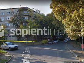 Închiriere spaţiu comercial