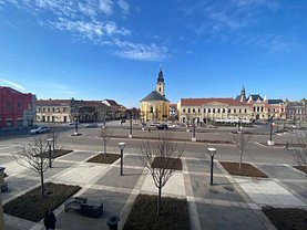 Apartament de închiriat 2 camere, în Oradea, zona Central