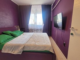 Apartament de vânzare 3 camere, în Oradea, zona Rogerius