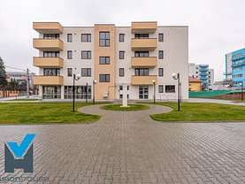 Închiriere spaţiu comercial