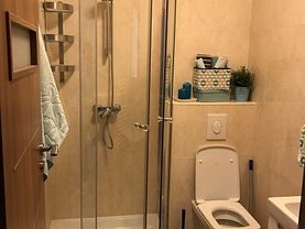 Apartament de vânzare 3 camere, în Bucureşti, zona Militari