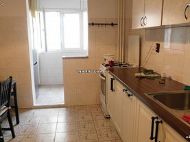 Apartament de vânzare 3 camere, în Bucuresti, zona Crangasi