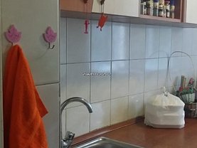 Apartament de vânzare 3 camere, în Bucuresti, zona Drumul Taberei