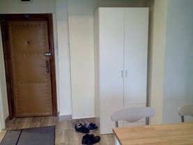 Apartament de închiriat 3 camere, în Oradea, zona Central