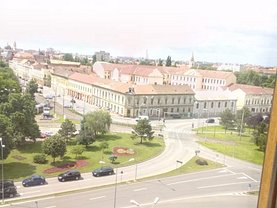 Apartament de închiriat 3 camere, în Oradea, zona Centru Civic