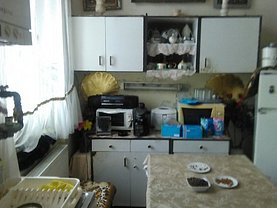Casa de vânzare 3 camere, în Oradea, zona Ultracentral