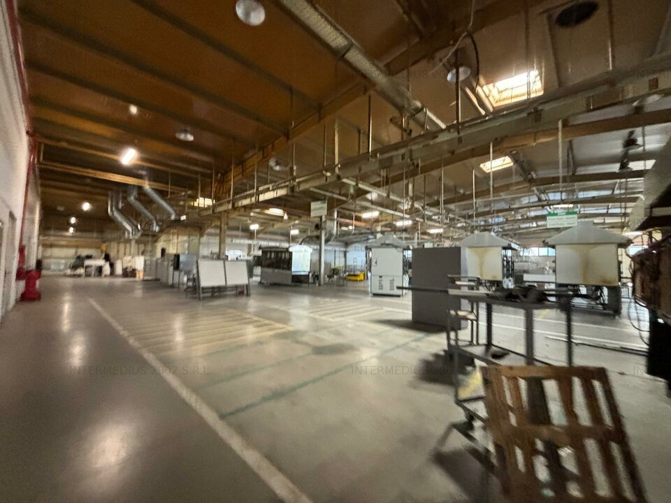 Hala 5000 mp dotata pentru productie si depozitare ISU categoria D