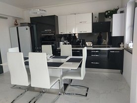 Apartament de închiriat 2 camere, în Braşov, zona Centrul Civic