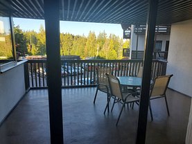 Apartament de vânzare 3 camere, în Poiana Braşov