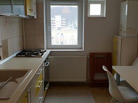Apartament de vânzare 2 camere, în Braşov, zona Răcădău