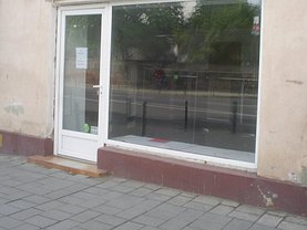 Închiriere spaţiu comercial