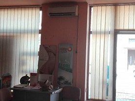 Vânzare spaţiu comercial