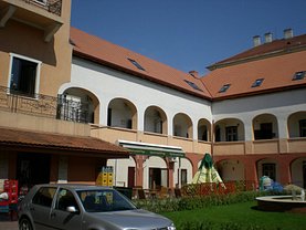 Închiriere birou