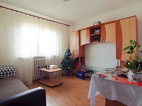 Apartament de vânzare 3 camere, în Iasi, zona Dacia