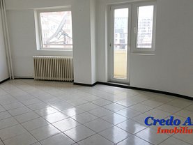 Apartament de închiriat 4 camere, în Bucuresti, zona Calea Calarasilor