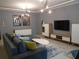 Apartament de închiriat 2 camere, în Arad, zona Polivalentă