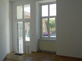 Apartament de închiriat 4 camere, în Arad, zona Ultracentral