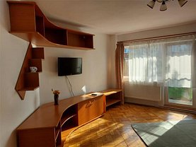 Apartament de vânzare 2 camere, în Arad, zona Mioriţa
