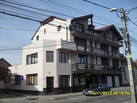 Apartament de închiriat 4 camere, în Arad, zona Central