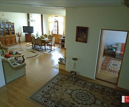 Casa de vânzare 9 camere, în Arad, zona Micălaca