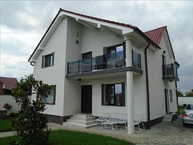 Casa de vânzare sau de închiriat 4 camere, în Curtici, zona Central