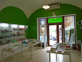 Vânzare spaţiu comercial