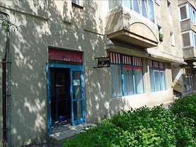 Vânzare spaţiu comercial
