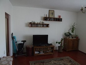 Apartament de vanzare 3 camere, în Bucuresti, zona Sebastian