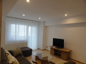 Apartament de vânzare 3 camere, în Bucuresti, zona 13 Septembrie