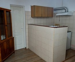 Casa de vânzare o cameră, în Târgu Mureş, zona Central