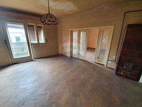 Apartament de vanzare 3 camere, în Arad, zona Central