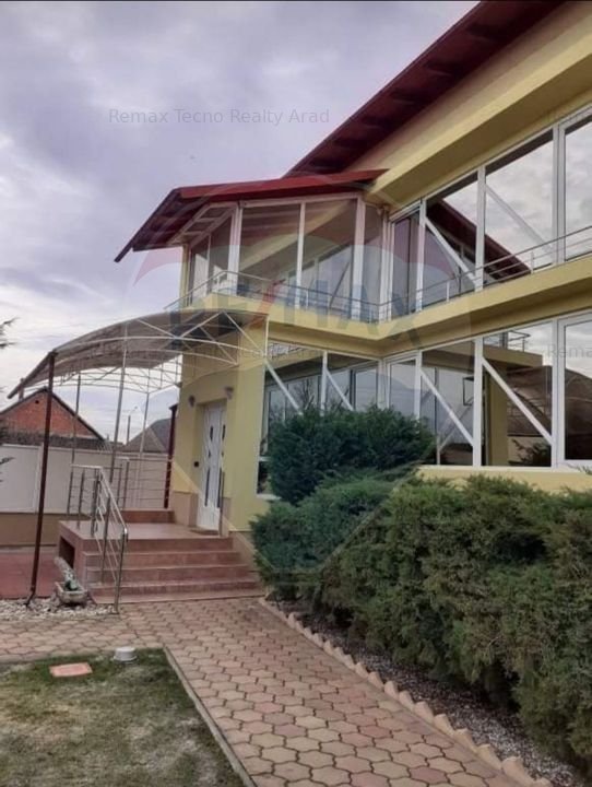 Vila deosebita de inchiriat in Vladimirescu