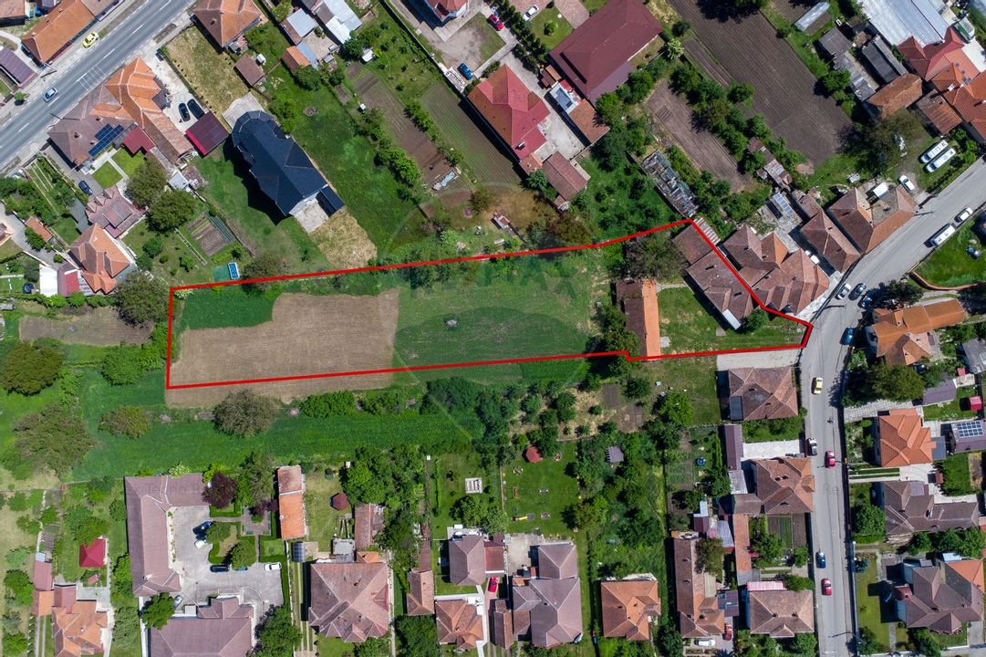 Casa cu teren in Hateg,jud Hunedoara