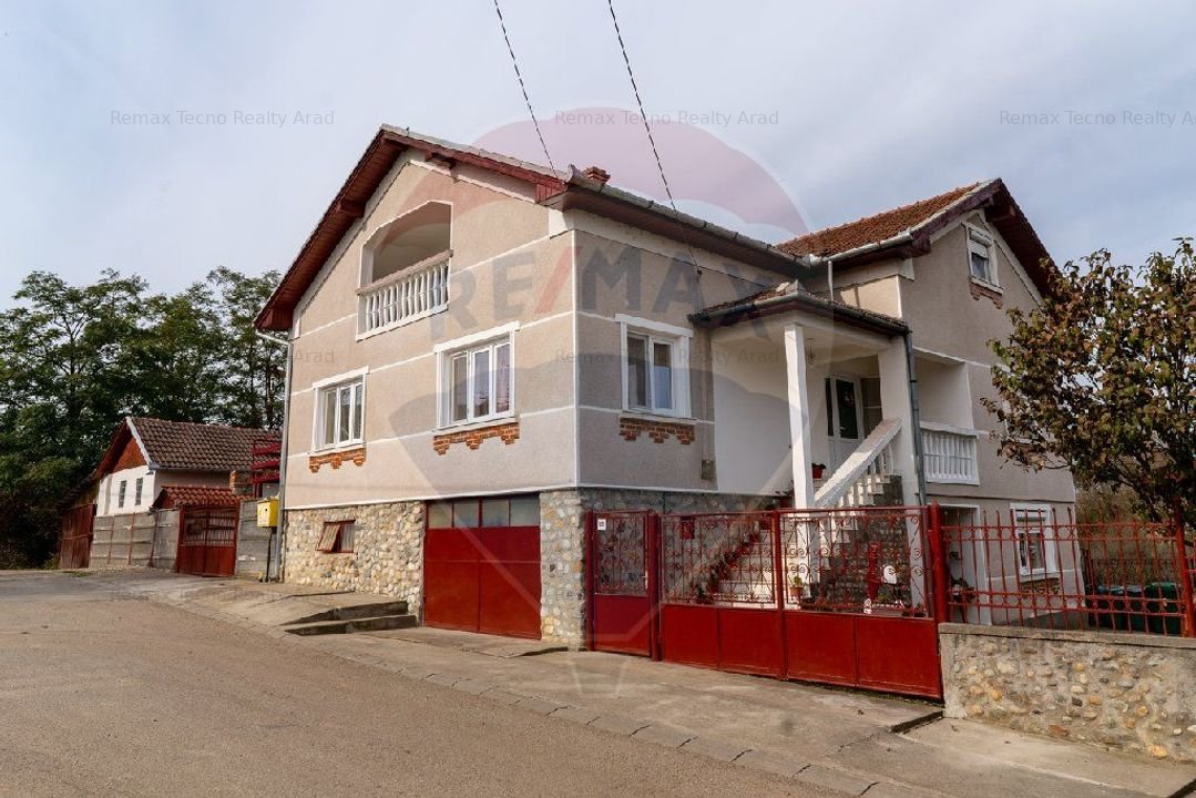 Casa / Vila de vanzare in Cristur jud.Hunedoara
