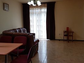 Casa de închiriat 7 camere, în Constanţa, zona Elvila